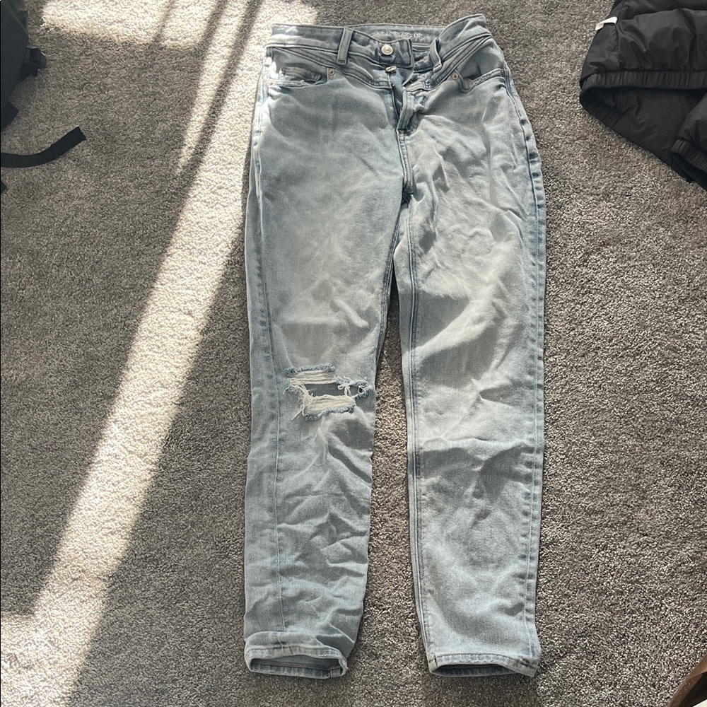 American Eagle Outfitters Distressed Blue Boyfriend Jeans